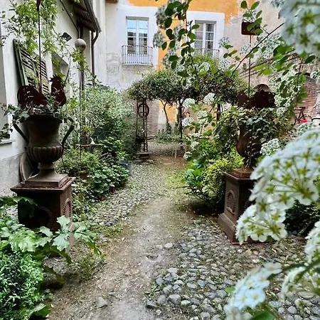 La Casa Sul Giardino- Garden House